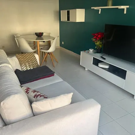 Charming Two-room With Garage Lejlighed *