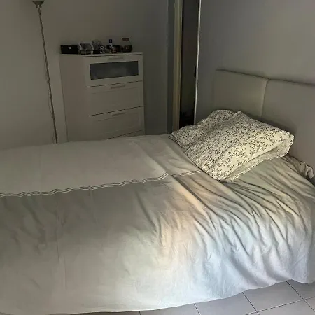 Charming Two-room With Garage * مينتون